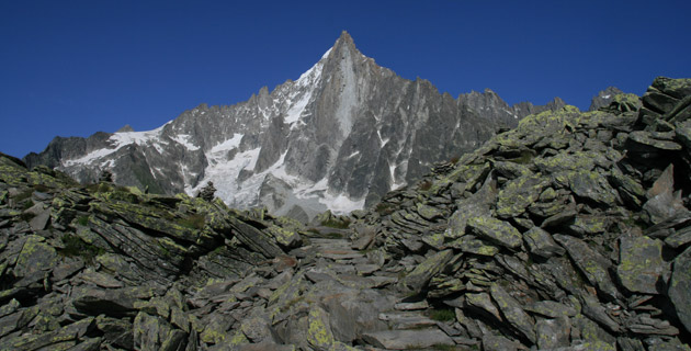 LAC BLEU