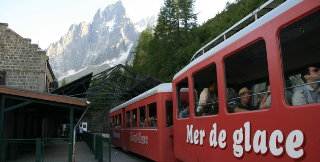 MONTENVERS - MER DE GLACE