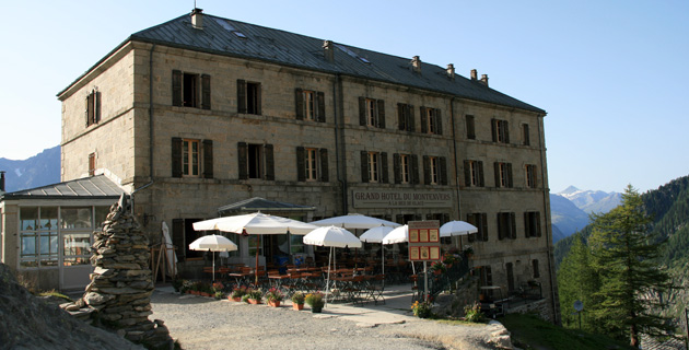 MONTENVERS - MER DE GLACE