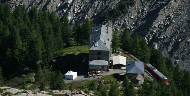 MONTENVERS - MER DE GLACE