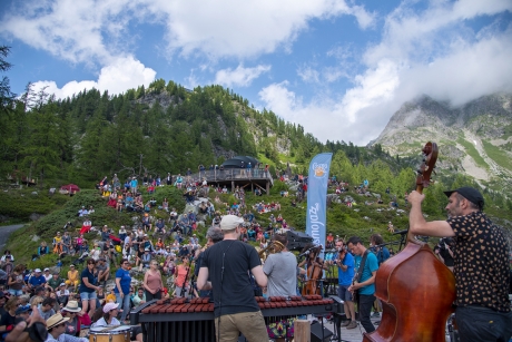 © Charlotte Brasseau / CosmoJazz Festival - https://www.brassium.com