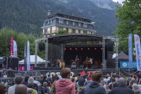 © Charlotte Brasseau / CosmoJazz Festival - https://www.brassium.com