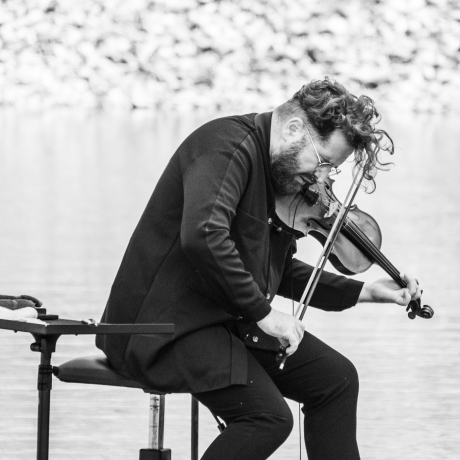 © Coline Fragnol - CosmoJazz Festival - Instagram @lescapad.e