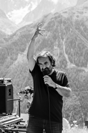 © Coline Fragnol - CosmoJazz Festival - Instagram @lescapad.e