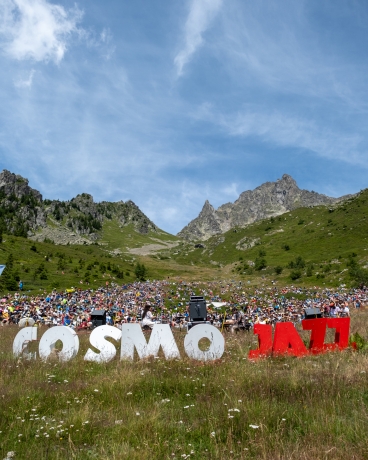 © Coline Fragnol - CosmoJazz Festival - Instagram @lescapad.e