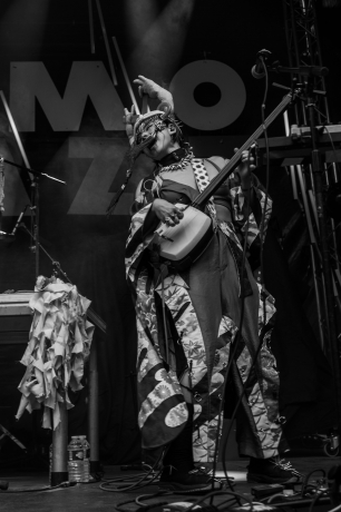 © Coline Fragnol - CosmoJazz Festival - Instagram @lescapad.e