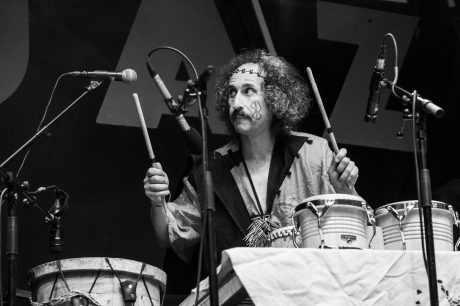 © Coline Fragnol - CosmoJazz Festival - Instagram @lescapad.e