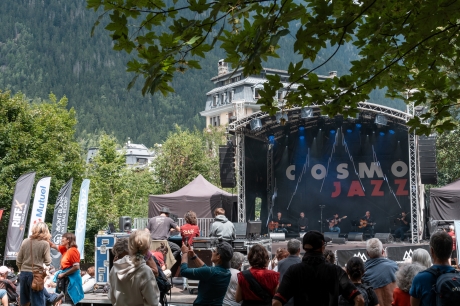 © Emmanuelle Nemoz - CosmoJazz Festival - https://anatholie.photo.blog - Instagram @anatholie.musicphotography