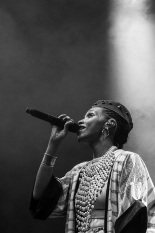 © Coline Fragnol - CosmoJazz Festival - Instagram @lescapad.e