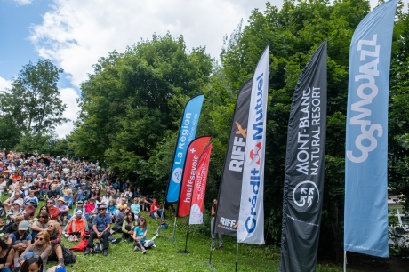 © Coline Fragnol - CosmoJazz Festival - Instagram @lescapad.e
