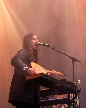 © Coline Fragnol - CosmoJazz Festival - Instagram @lescapad.e